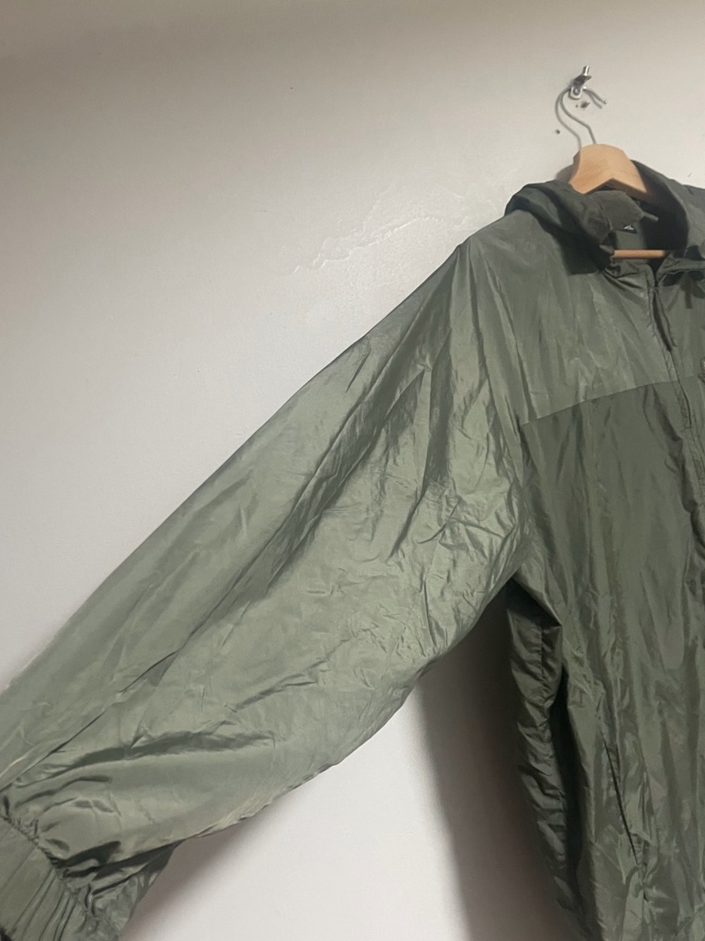 Diesel Parachute Tech Hooded Windbreaker Jacket Olive Green Size L - Picture 8 of 16